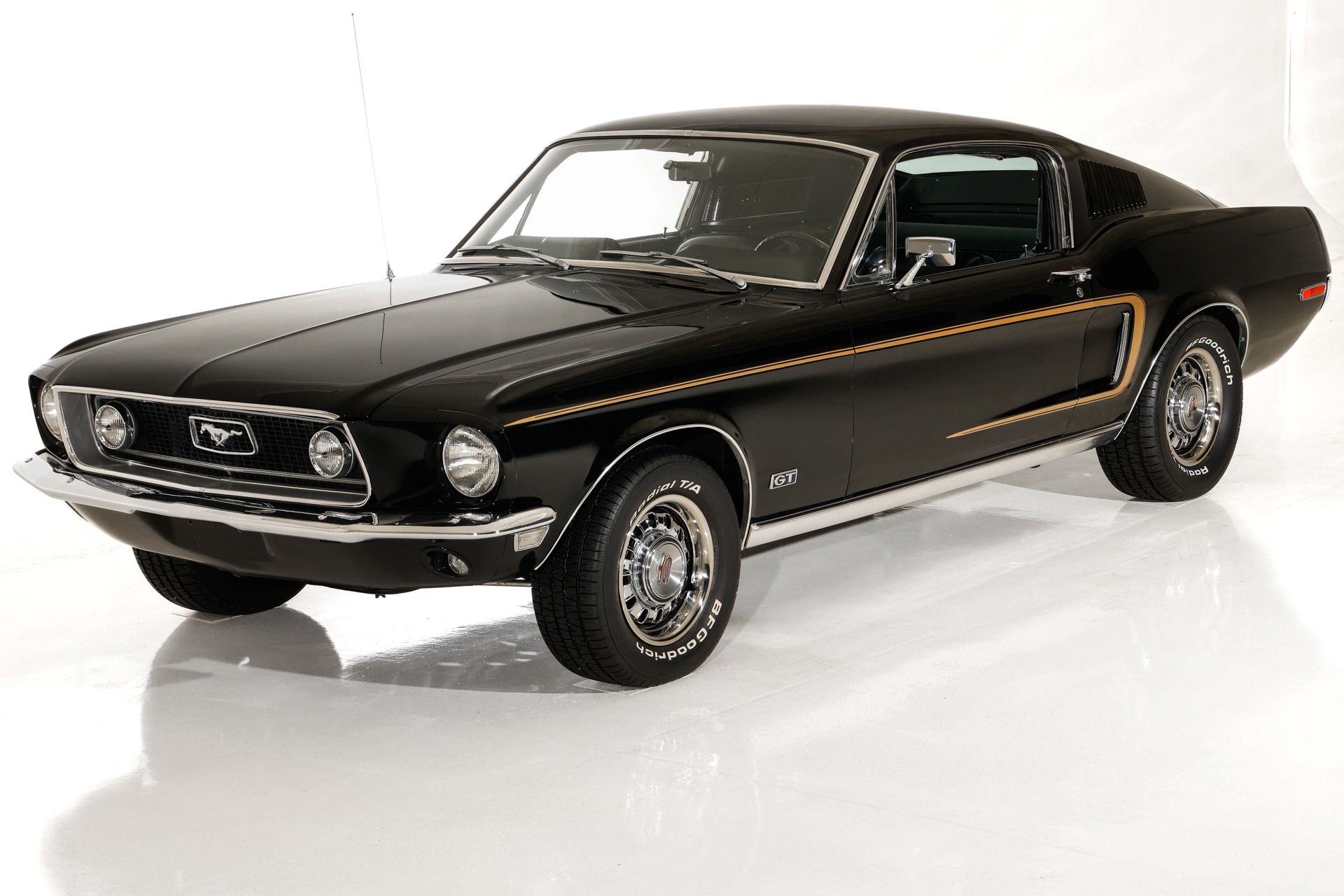 1968-ford-mustang-black-gt-btbxgqy2